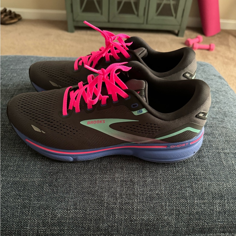 *SOLD*Brooks GHOST 15 Running Shoes